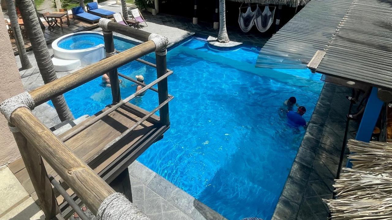 Johnnys Place Hotel Monterrico Dış mekan fotoğraf