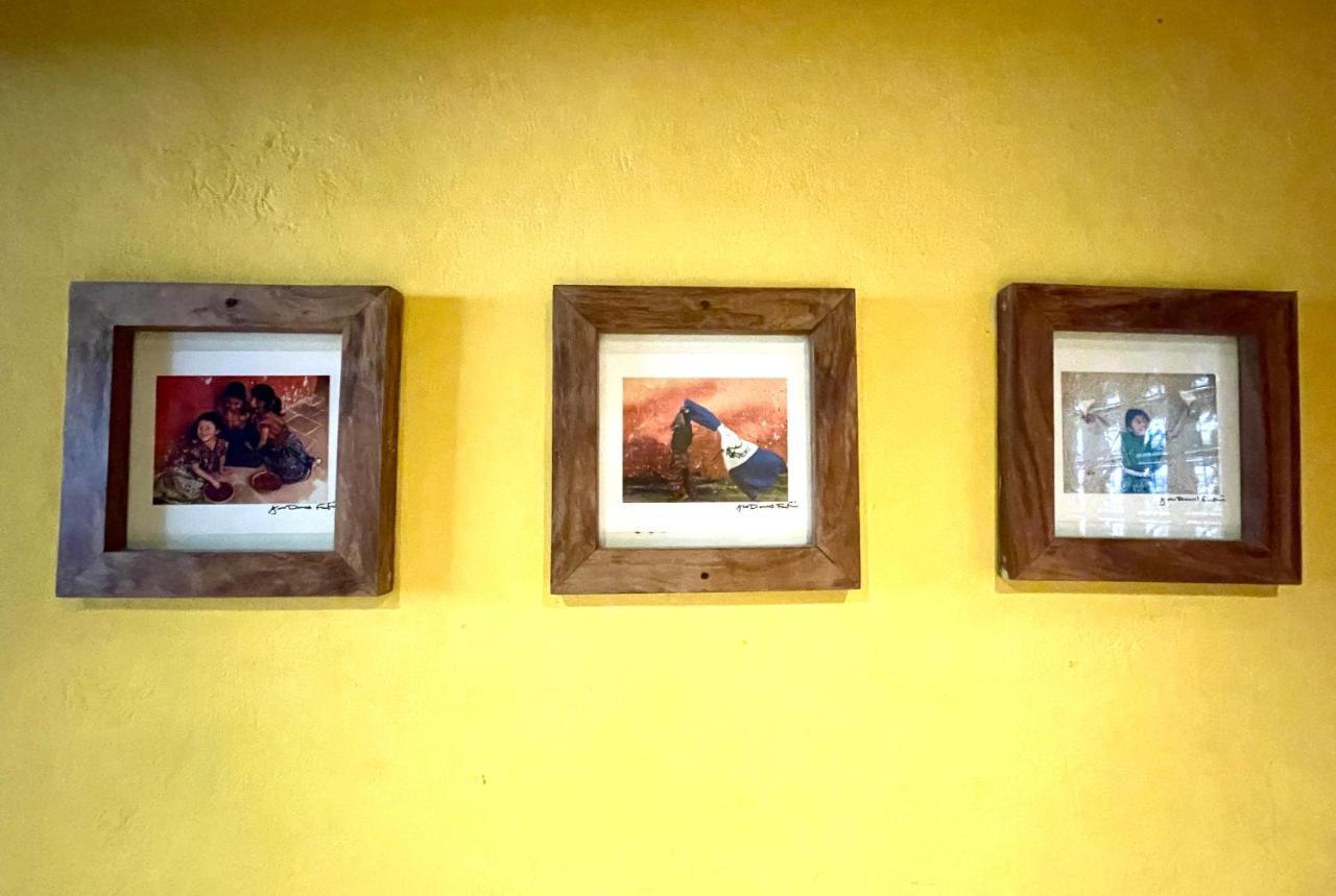 Johnnys Place Hotel Monterrico Dış mekan fotoğraf