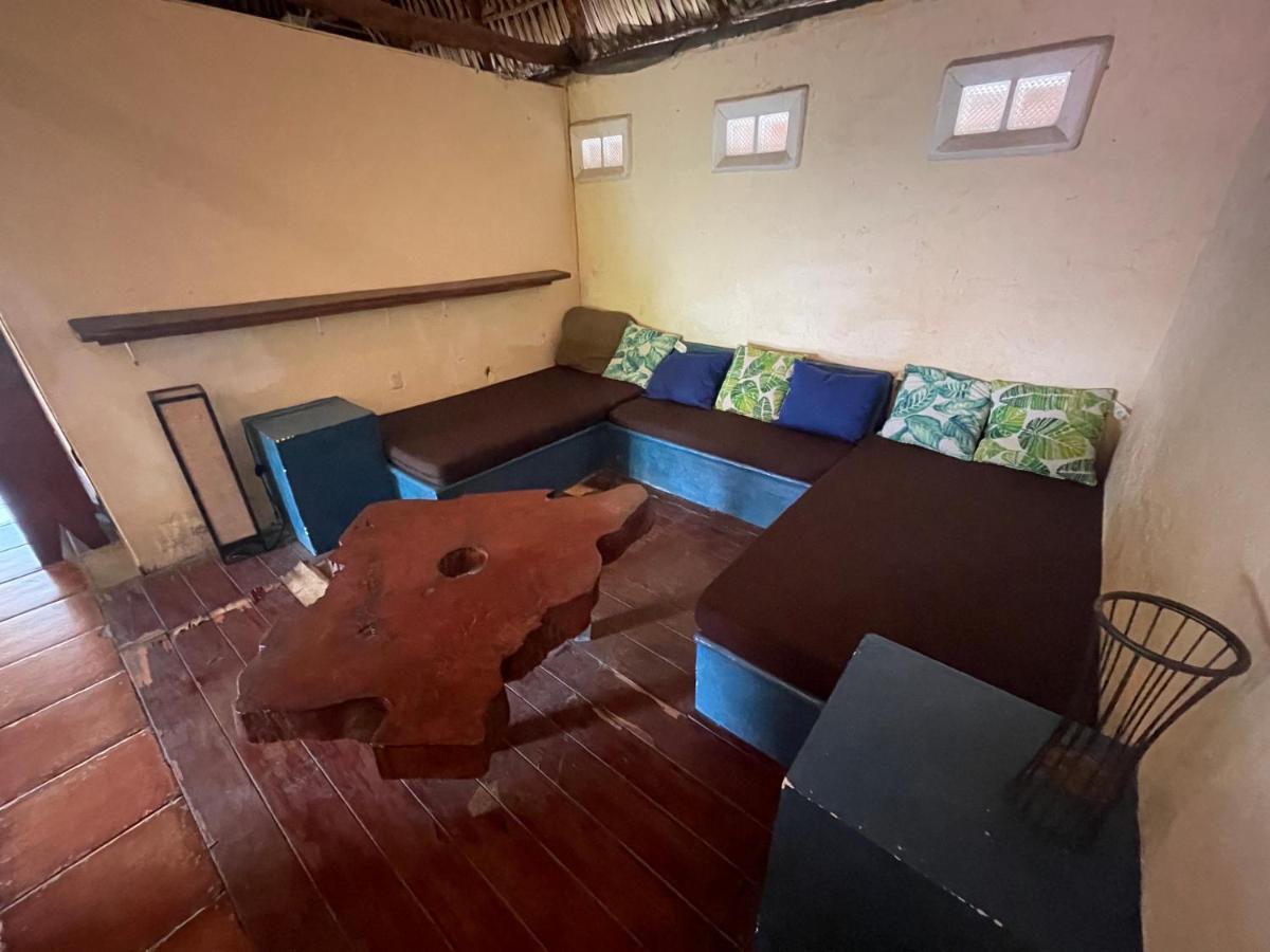 Johnnys Place Hotel Monterrico Dış mekan fotoğraf