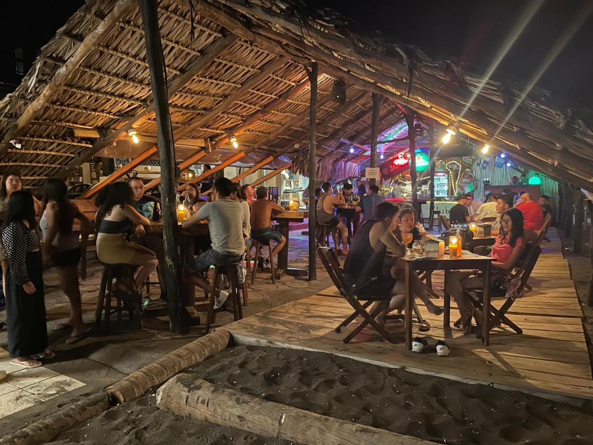 Johnnys Place Hotel Monterrico Dış mekan fotoğraf
