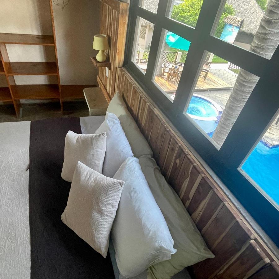 Johnnys Place Hotel Monterrico Dış mekan fotoğraf